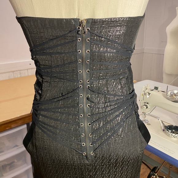 BCBG runway dress. Black - Picture 6 of 11